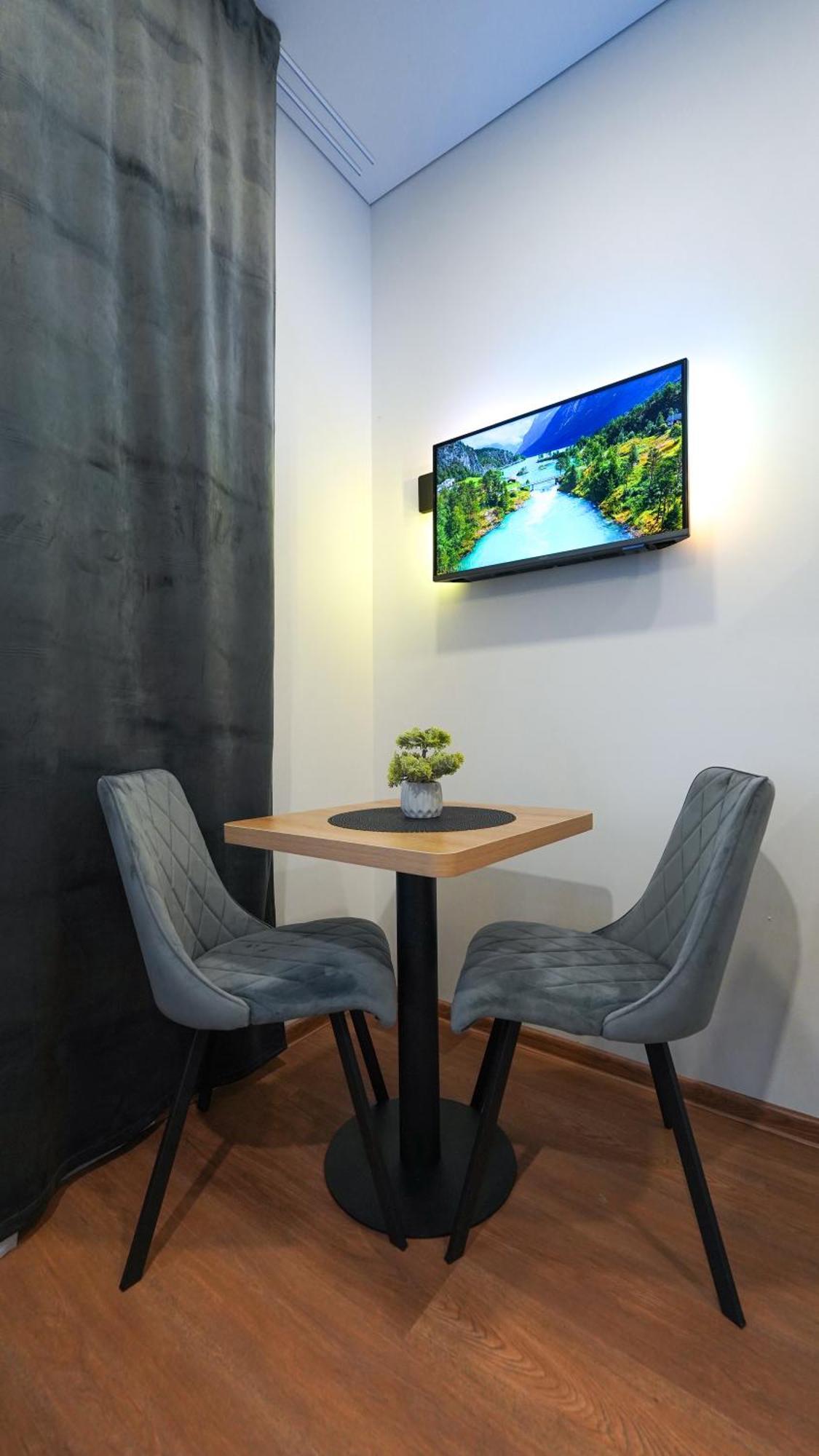 Amber Light Self-Check-In Apartments Kaunas Bagian luar foto